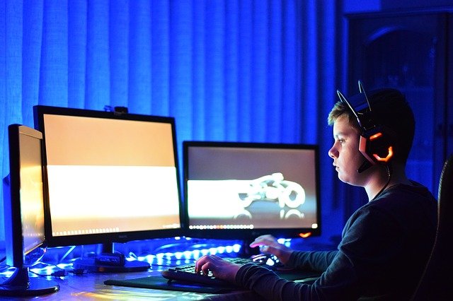 online hráč